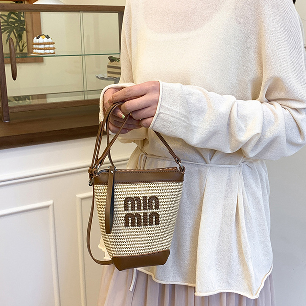 Fashion Contrasting Color Wove - Women Bags 2026 Trends 评论和价格