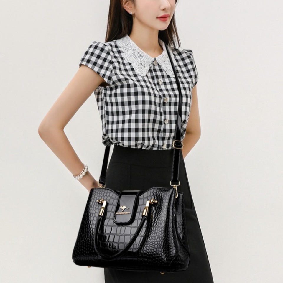 KAIDIFEINIROO Kangaroo Brand C - Women Bags Branded 评论和价格