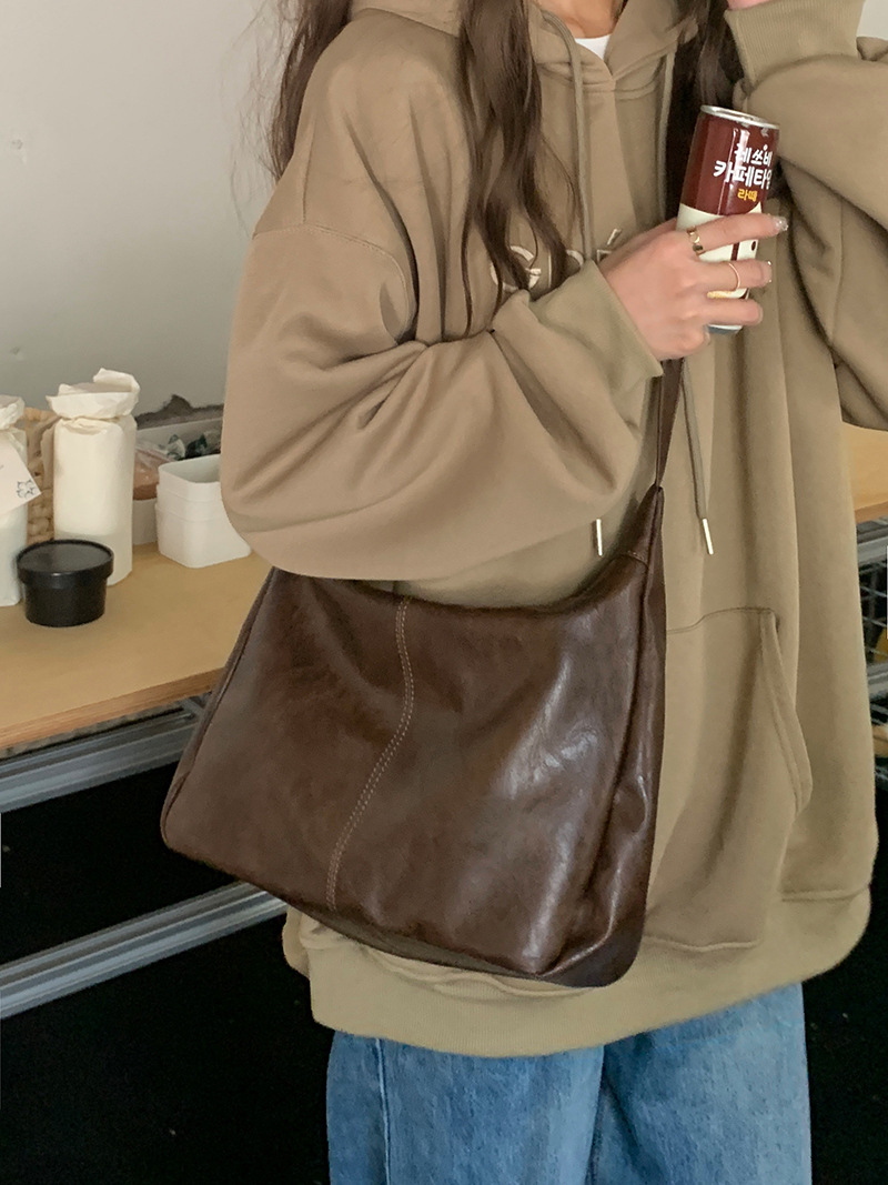 2026 Autumn Maillard Vintage T - Women Bags 2026 Trends 评论和价格