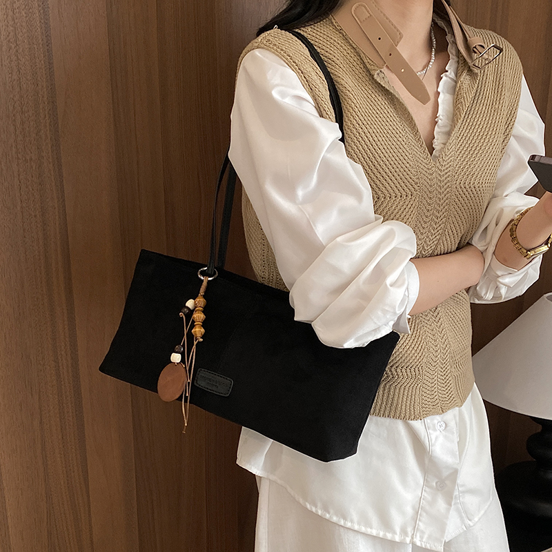 LEFTSIDE Retro Suede Shoulder  - Women Bags 2026 Trends 评论和价格